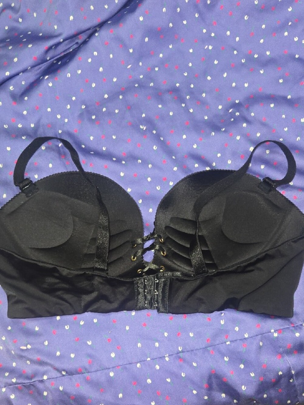 Smooth Black Lace-Up Push-Up Bra with Adjustable Straps - Picture 3 of 3